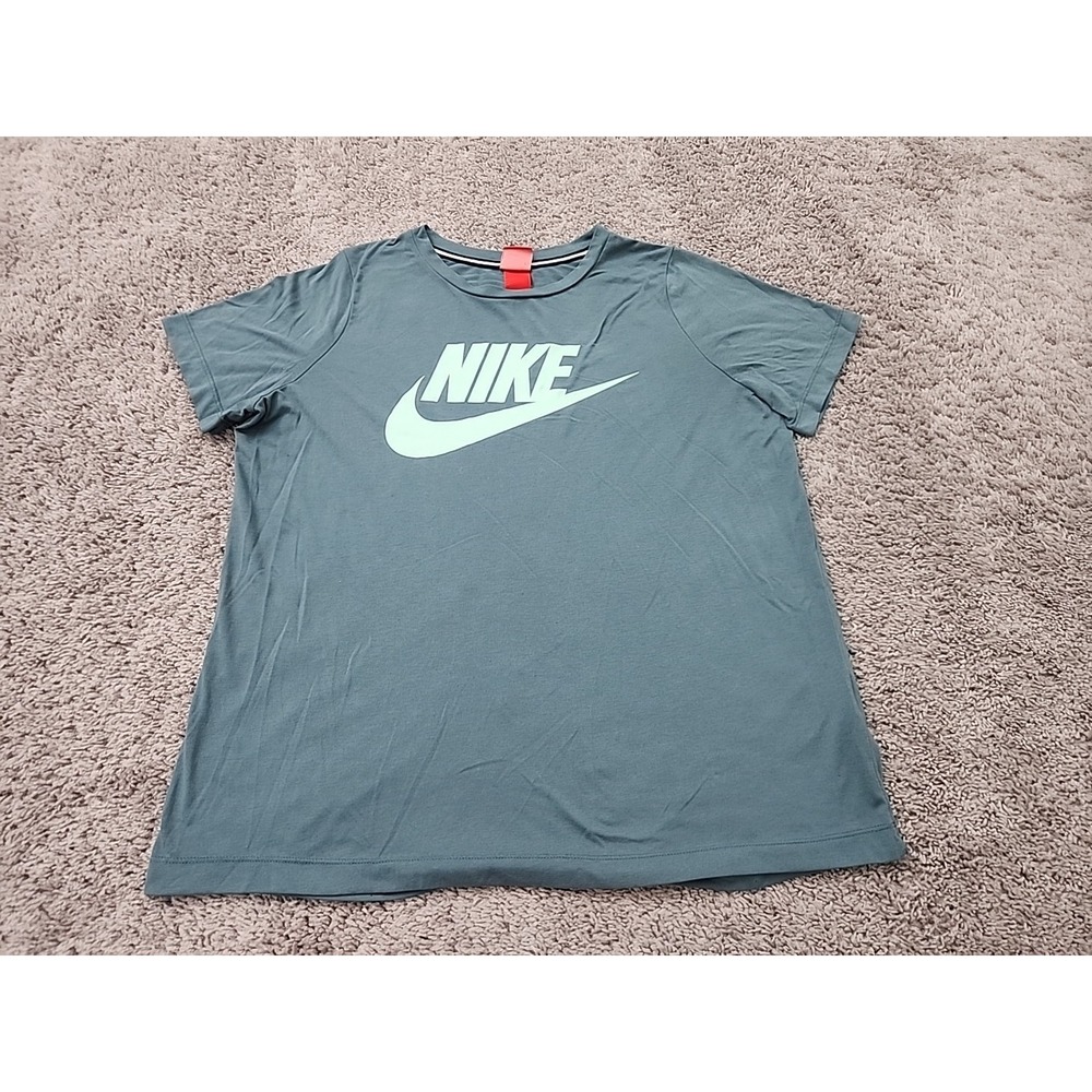 Nike T Shirt Mens XL Sage Green Short Sleeve Logo Athleisure Sportswear